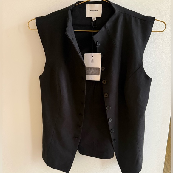 The Reformation Lottie black vest size xs NWT - Picture 5 of 5